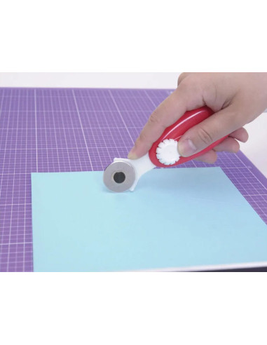 NT Cutter 28 mm retractable circular cutter
