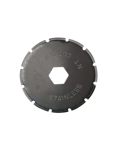 2 perforated replacement blades for NT Cutter 28 mm retractable cutter