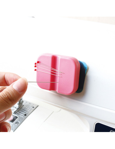 Magnet for pins