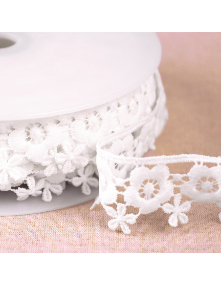 Floral Guipure - White
