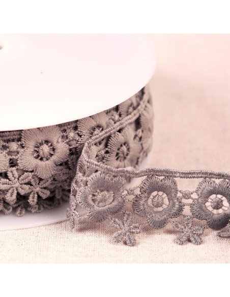Floral Guipure - Medium Gray