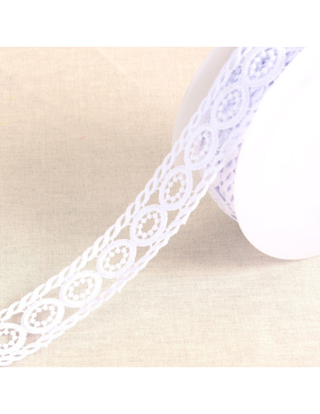 Guipure circle - White