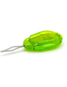 Clover embroidery threader 2