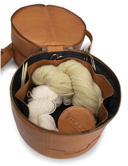 Muud Bturn leather storage bag for knitting - Whisky