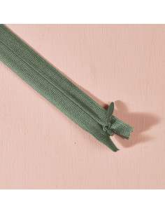 Invisible Cedar Closure - Atelier Brunette