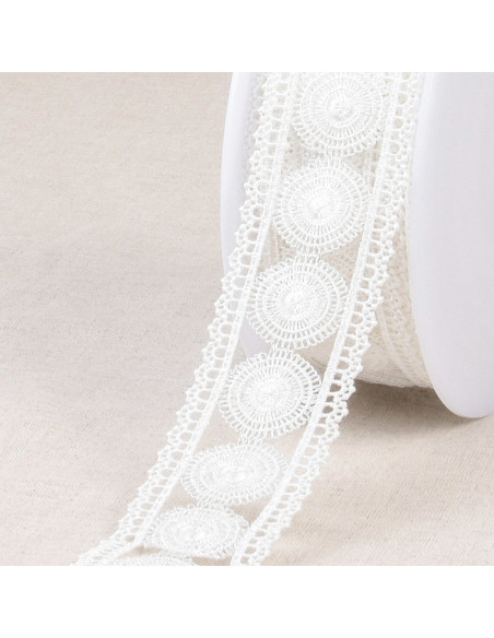 Fine guipure circles and borders - White
