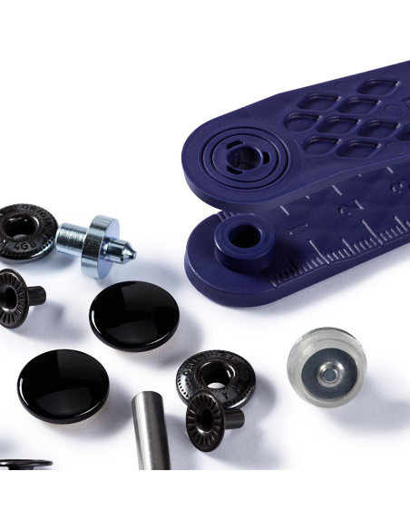 Box of 10 black anorak snap buttons with 15 mm tool