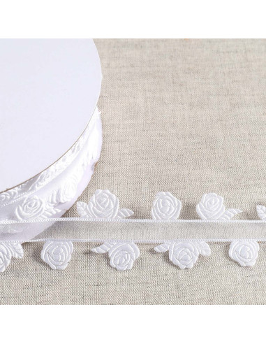 Ribbon and Roses - White