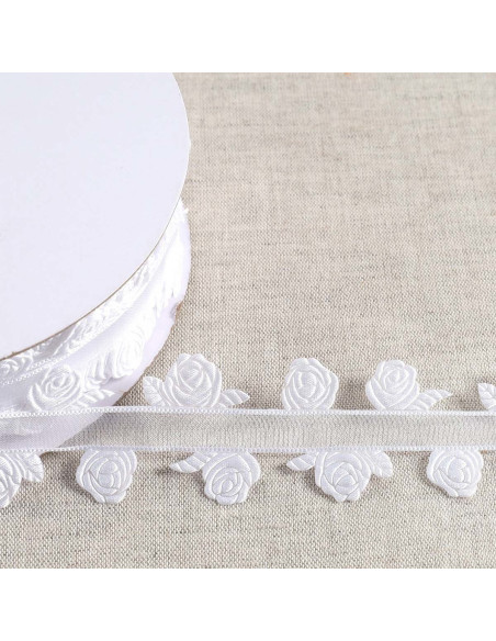 Ribbon and Roses - White