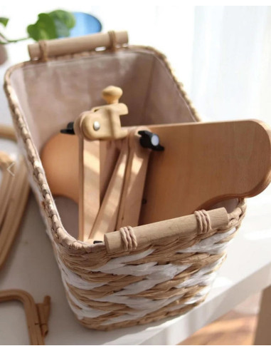 Adjustable stand for embroidery hoop