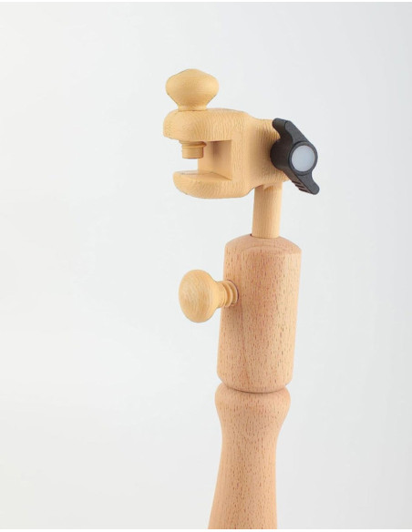 Adjustable thigh support for embroidery hoop