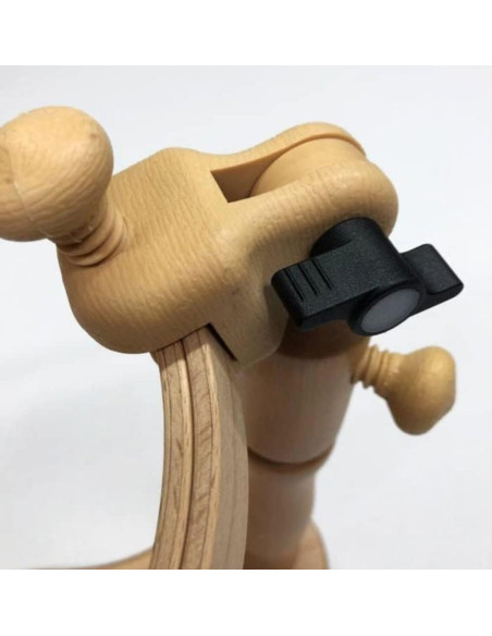 Adjustable thigh support for embroidery hoop
