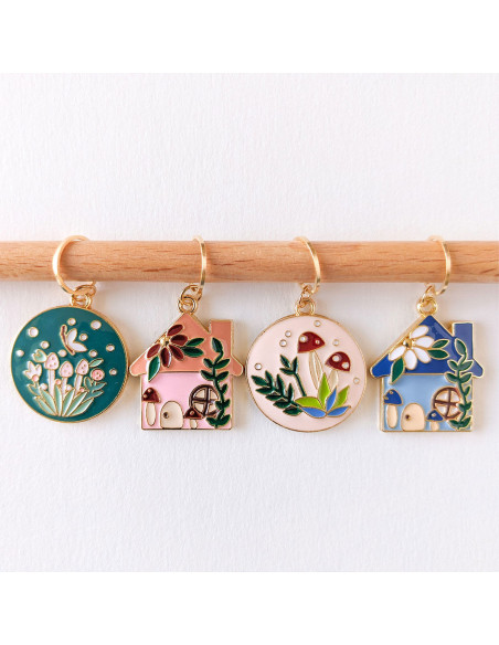 Set of 4 stitch markers - In the undergrowth