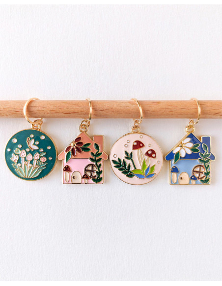 Set of 4 stitch markers - In the undergrowth