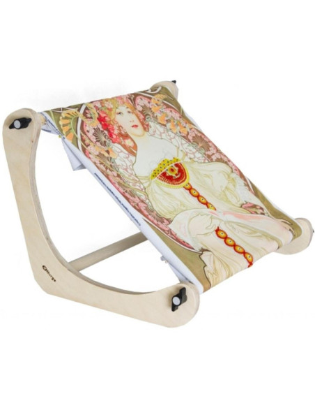 Embroidery frame with clips for tapestry and cross-stitch