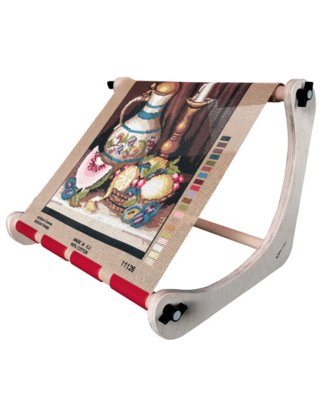 Embroidery frame with clips for tapestry and cross-stitch