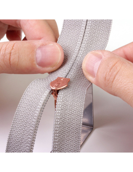 Tool to assist with threading zipper sliders