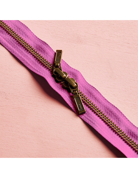 Double slider zipper Brass and Bubble Gum 40 cm - Atelier Brunette