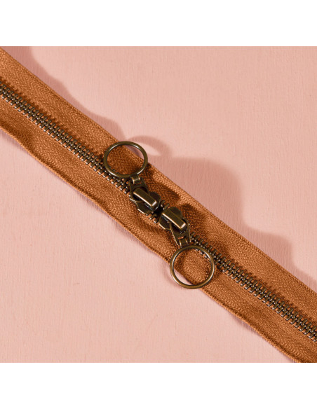 Double slider brass zipper Pecan Pie 60 cm - Atelier Brunette