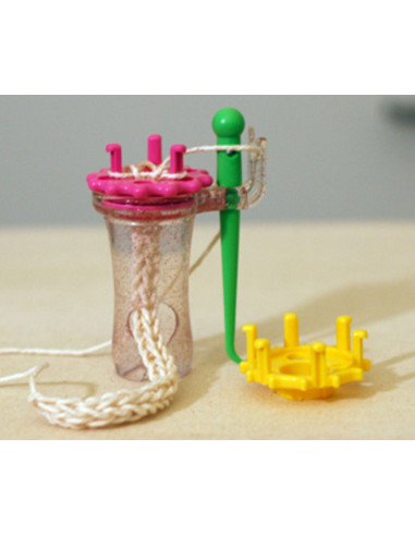 Magic knitting spool