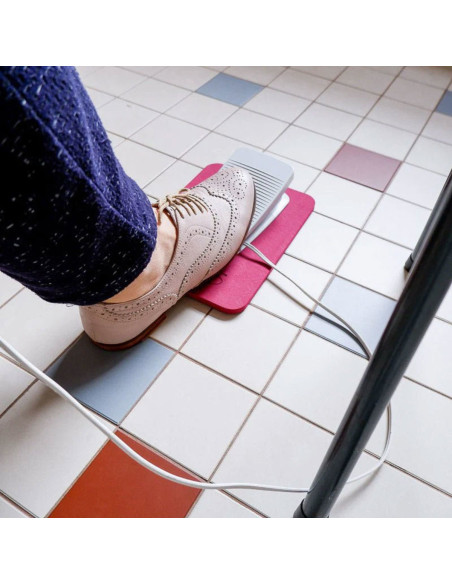 Pedal mat for sewing, embroidery, and overlock machines