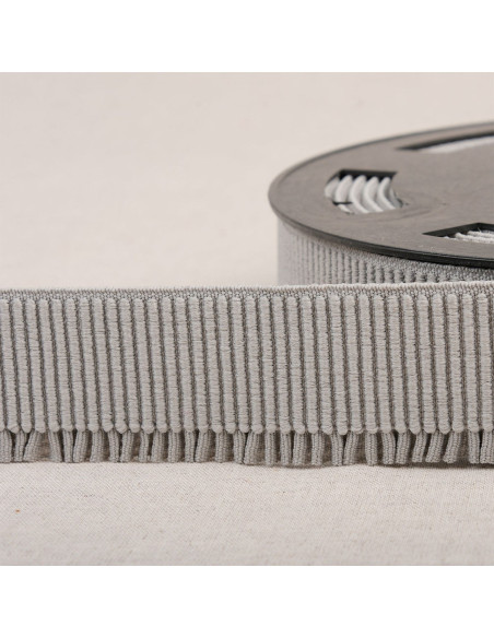 Light gray ribbed elastic waistband for skirt