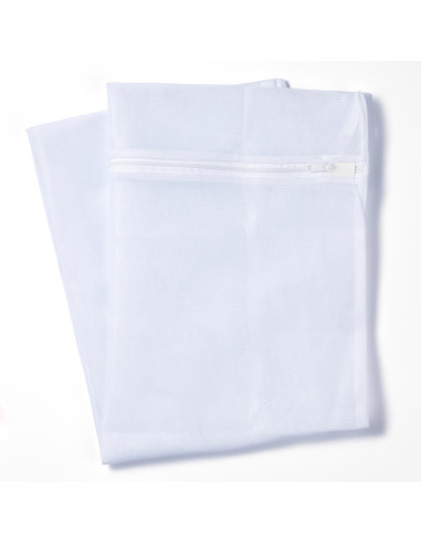 Set of mesh bags for delicate laundry