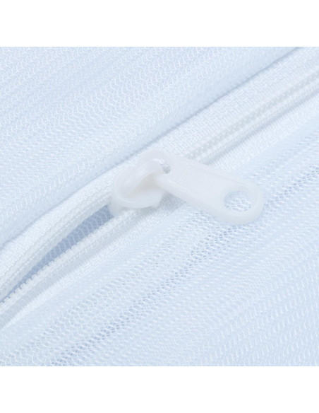 Set of mesh bags for delicate laundry