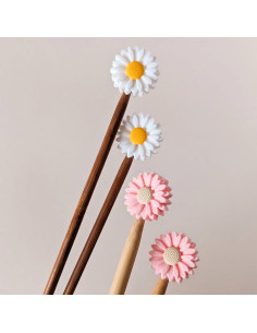 Set of 4 stitch stoppers for knitting needles - White and pink daisy