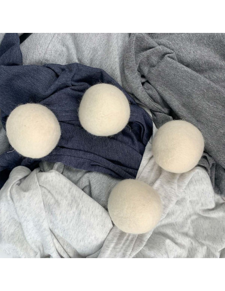 Set of 4 wool dryer balls for tumble dryer