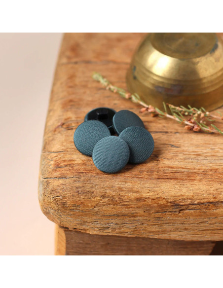18 mm satin-covered button on stem - Peacock