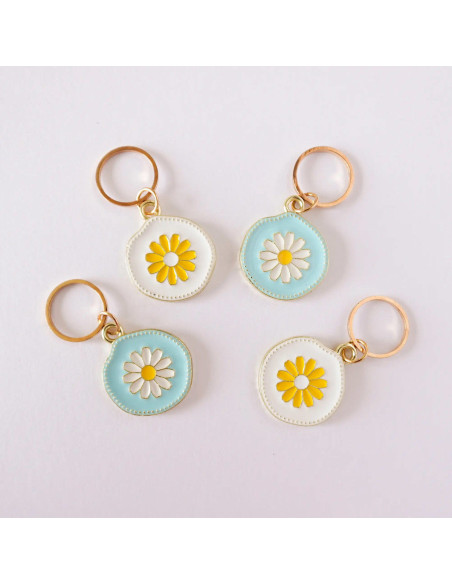 Set of 4 stitch marker rings - Daisy