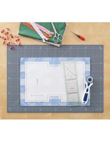 Clover Cutting Mat - 45 cm x 64 cm