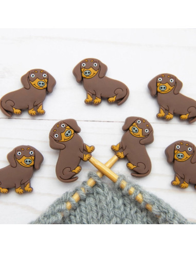 Stitch stoppers for knitting needles - Brown dachshund