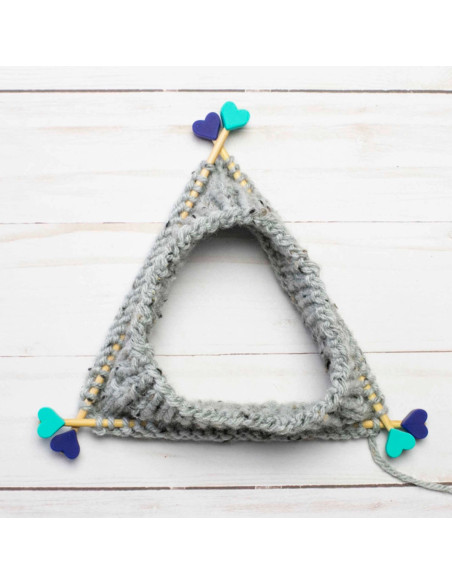 Stitch stoppers for knitting needles - Blue and green hearts