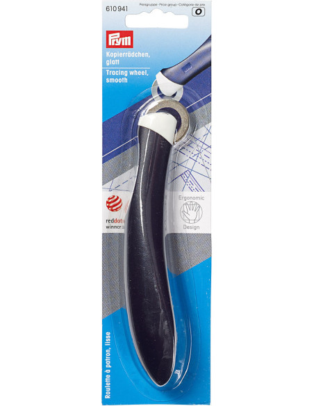 Ergonomic smooth pattern roller