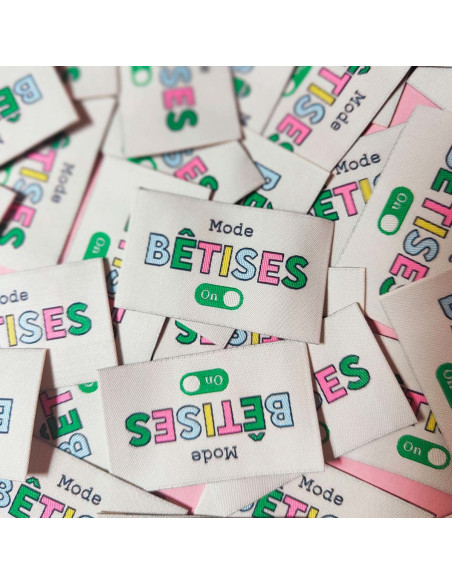 Set of 6 woven labels - Nonsense