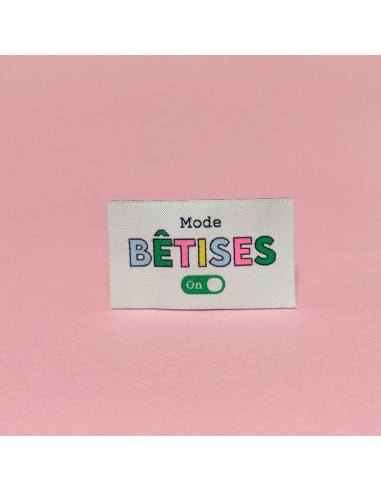 Set of 6 woven labels - Nonsense