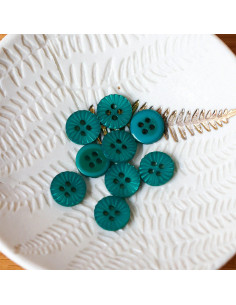 Four-hole daisy button - Emerald