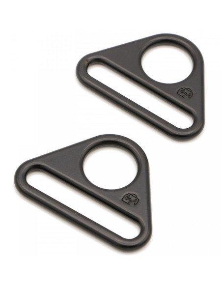 Set of 2 black triangular rings 38 mm