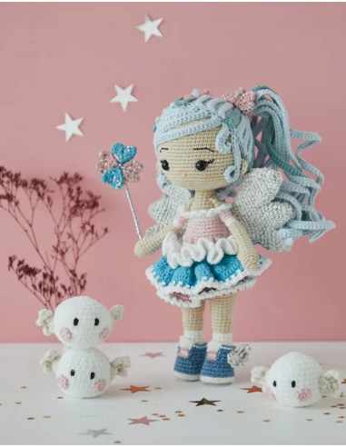 Book of Fantastic Dolls & Amigurumis in Crochet