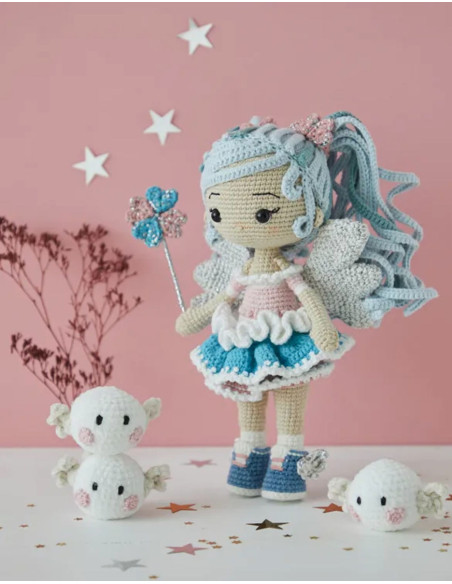 Book of Fantastic Dolls & Amigurumis in Crochet