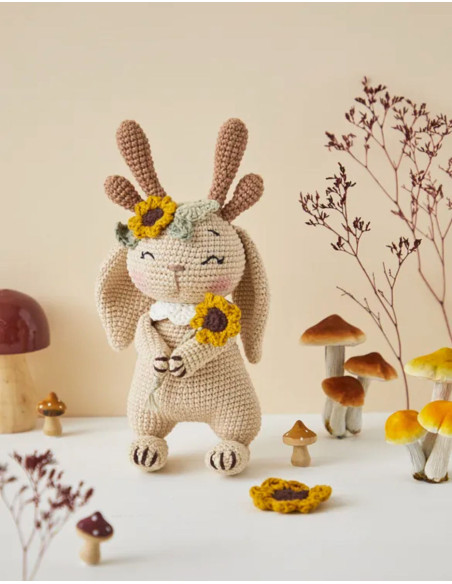 Book of Fantastic Dolls & Amigurumis in Crochet