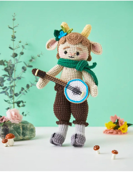 Book of Fantastic Dolls & Amigurumis in Crochet