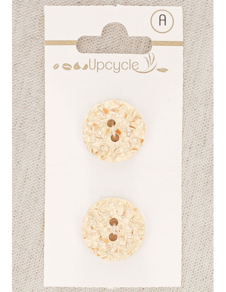 18 mm Ecru 2-hole Button Card - Speckled