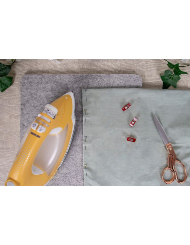 Milward wool ironing mat 30.5 cm x 30.5 cm