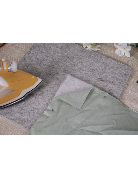 Milward wool ironing mat 30.5 cm x 30.5 cm