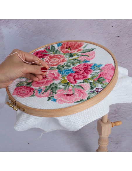 Under-thigh embroidery hoop with 3 Milward embroidery rings