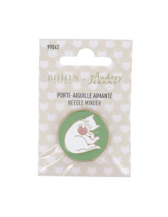 Bohin Magnetic Needle Holder - Cat Ball Green Background 2