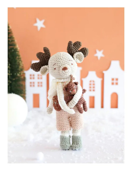 Nordic Christmas Dolls & Amigurumis Crochet Book